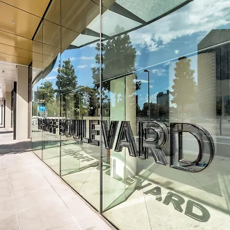 Melbourne Square Apartments Exterior photo
